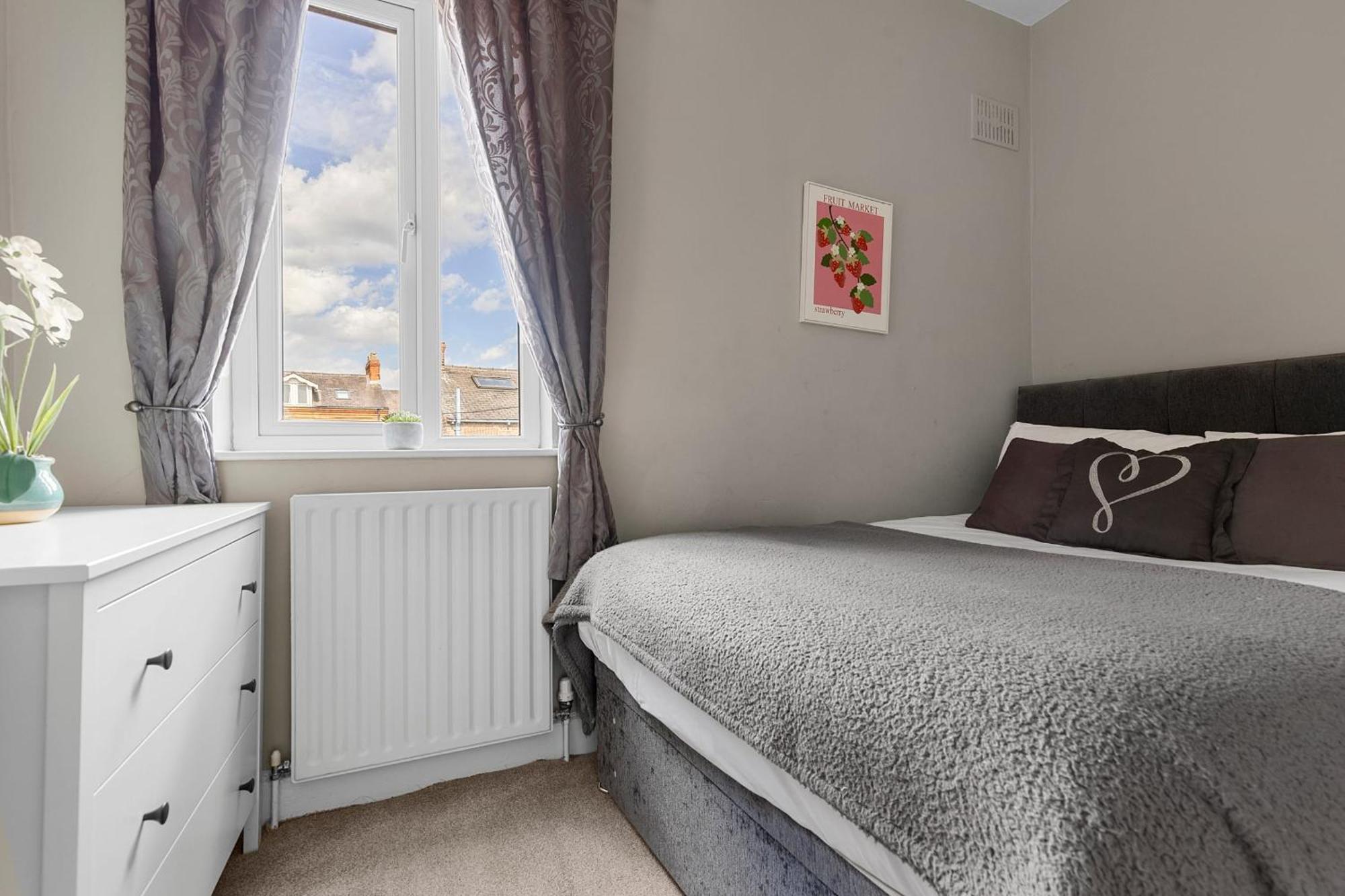Prospect Place - - Free Parking Holiday home *